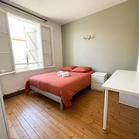 Maison 150m 4 Chambres, Baignoire, Jardinet Casa de Férias Saint-Meme-les-Carrieres